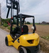 XE NÂNG CŨ KOMATSU FD20-17 JAPAN